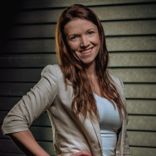 Laura Schlecht