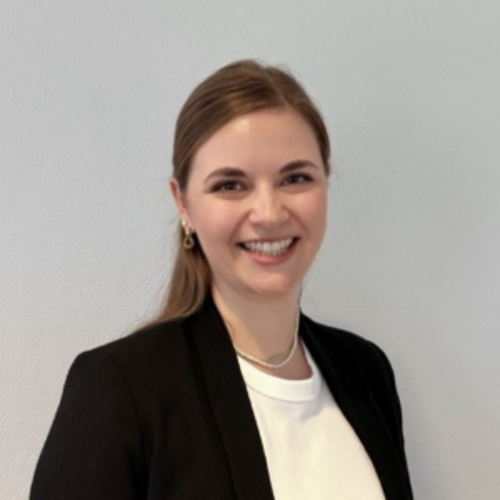 Laura Becker